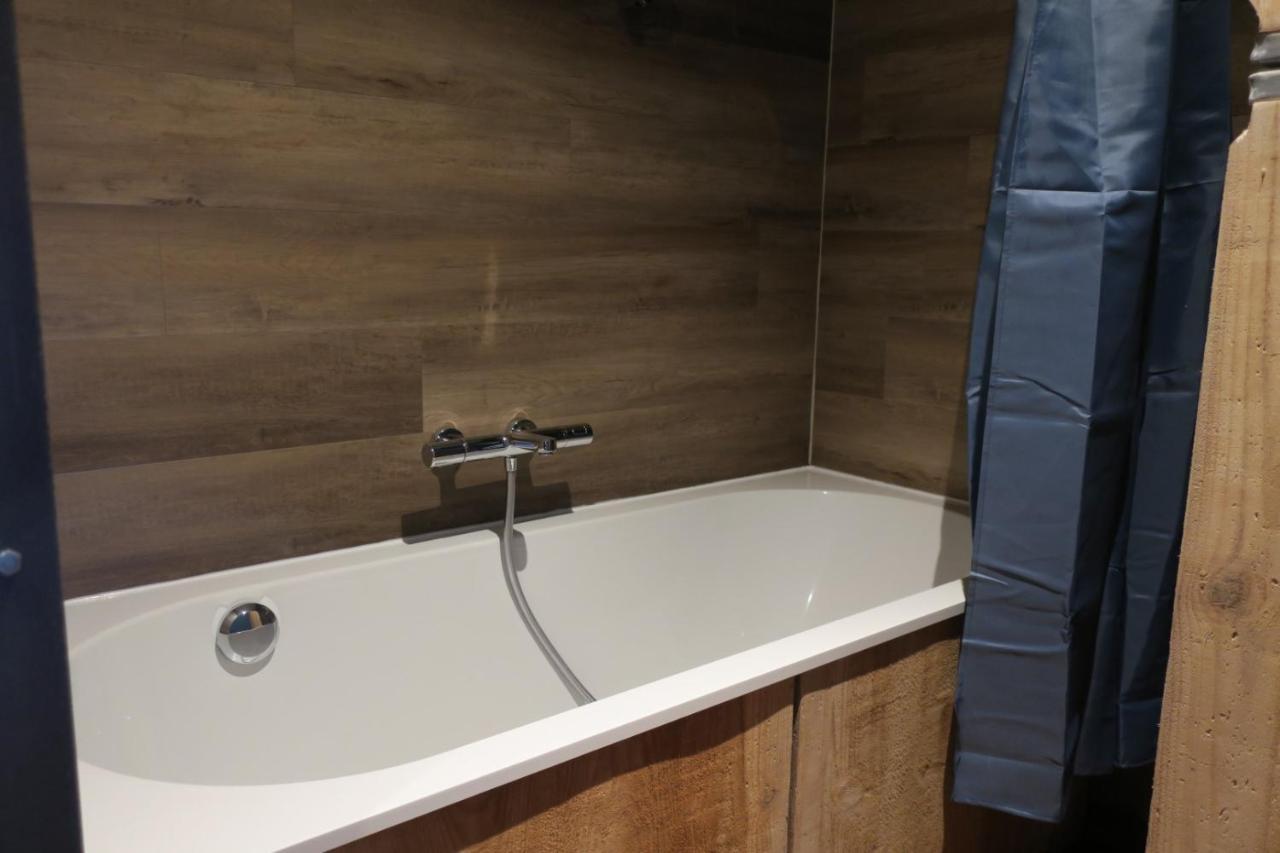 L'Atelier - Gite Urbain Chaleureux Saint-Hubert Exteriör bild